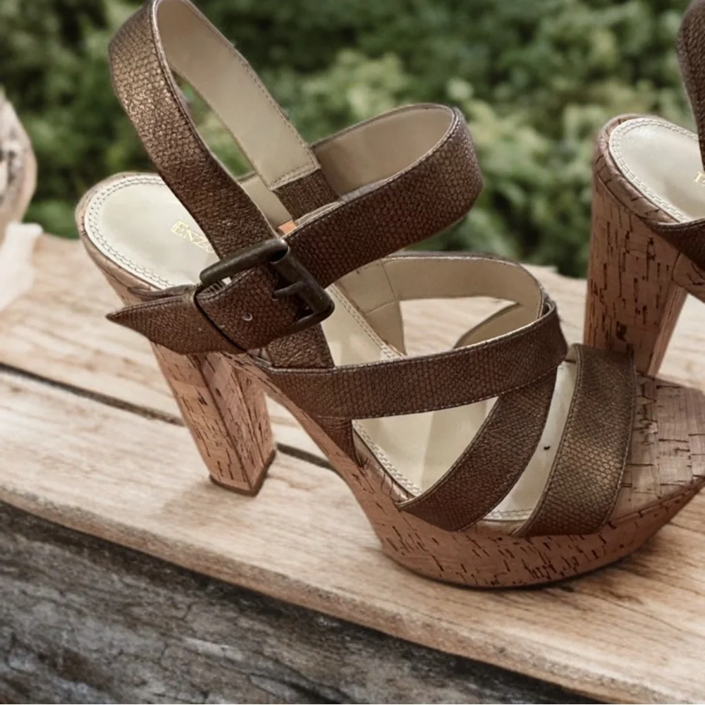 NWOT Enzo Angiolini Copper Brown Strappy Platform Heels Size 10M